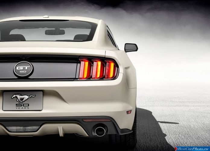 2015 Ford Mustang 50 Year Limited Edition - фотография 22 из 35 2015 Ford Mustang 50 Year Limited Edition - фотография 22 из 35