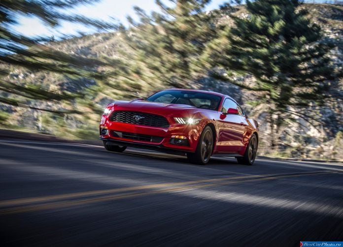 2015 Ford Mustang EcoBoost - фотография 8 из 93