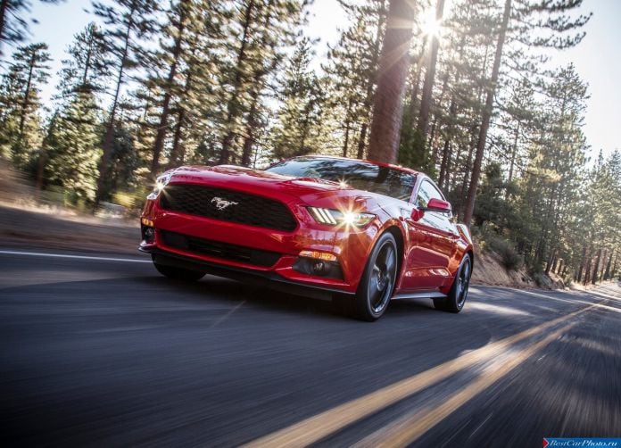 2015 Ford Mustang EcoBoost - фотография 9 из 93