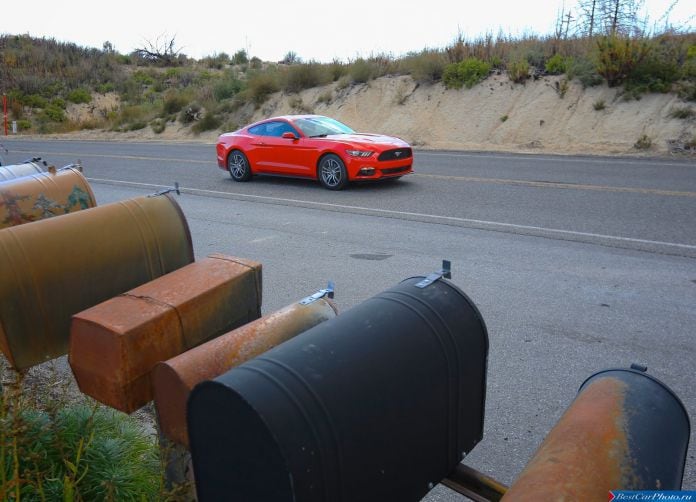 2015 Ford Mustang EcoBoost - фотография 18 из 93 2015 Ford Mustang EcoBoost - фотография 18 из 93