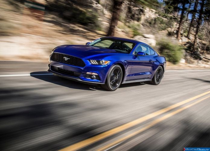 2015 Ford Mustang EcoBoost - фотография 23 из 93