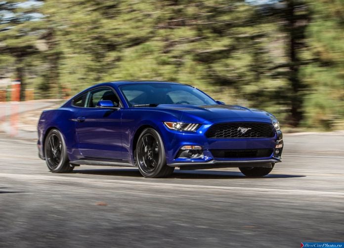 2015 Ford Mustang EcoBoost - фотография 25 из 93
