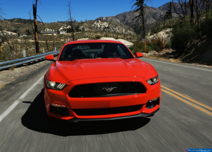 2015 Ford Mustang EcoBoost - фотография 56 из 93