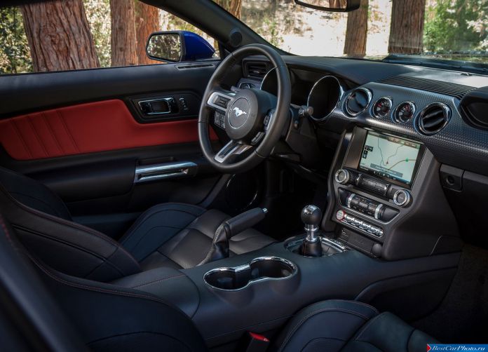 2015 Ford Mustang EcoBoost - фотография 61 из 93