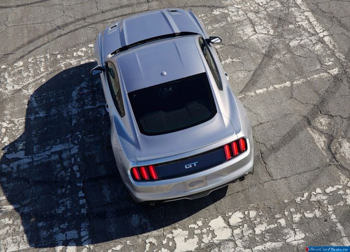 2015 Ford Mustang GT - фотография 2 из 66