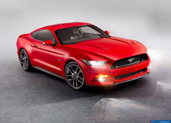2015 Ford Mustang GT - фотография 4 из 66