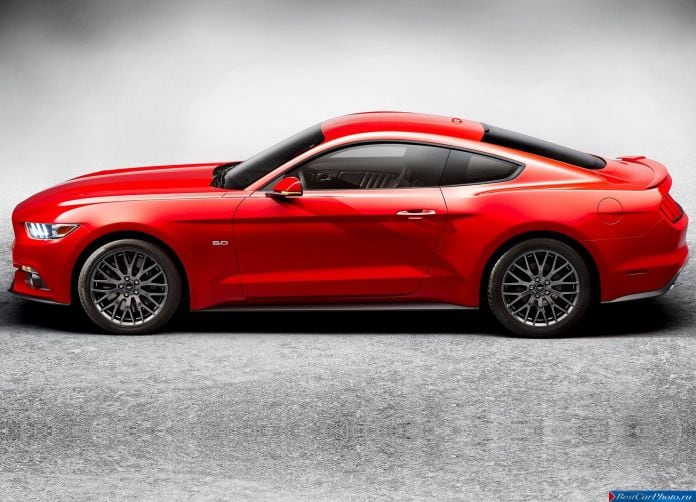 2015 Ford Mustang GT - фотография 8 из 66