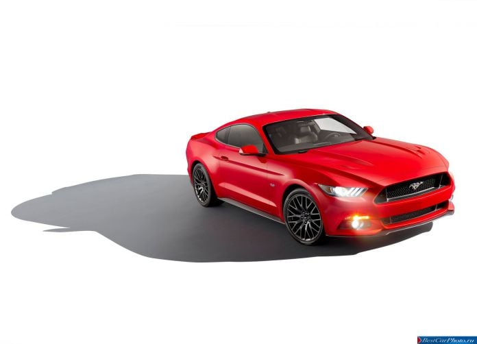2015 Ford Mustang GT - фотография 16 из 66