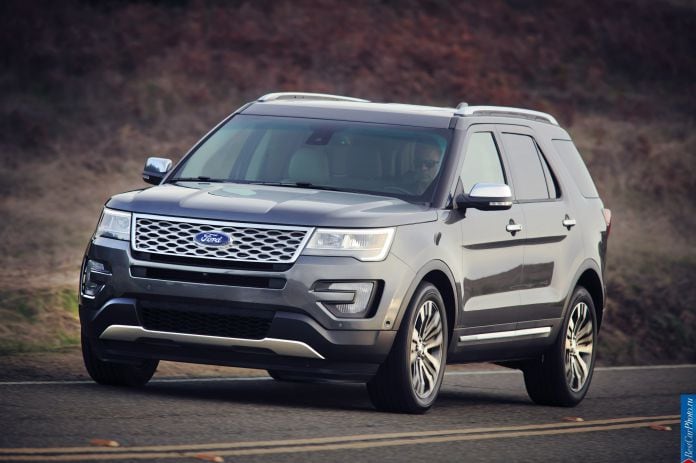 2016 Ford Explorer - фотография 1 из 53