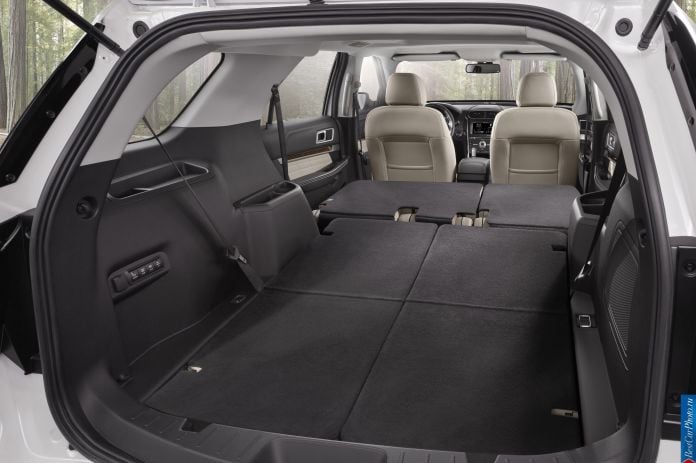 2016 Ford Explorer - фотография 32 из 53 2016 Ford Explorer - фотография 32 из 53