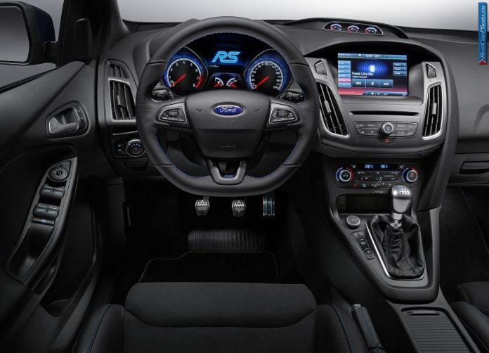 2016 Ford Focus RS - фотография 13 из 140