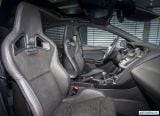 ford_2016_focus_rs_086.jpg