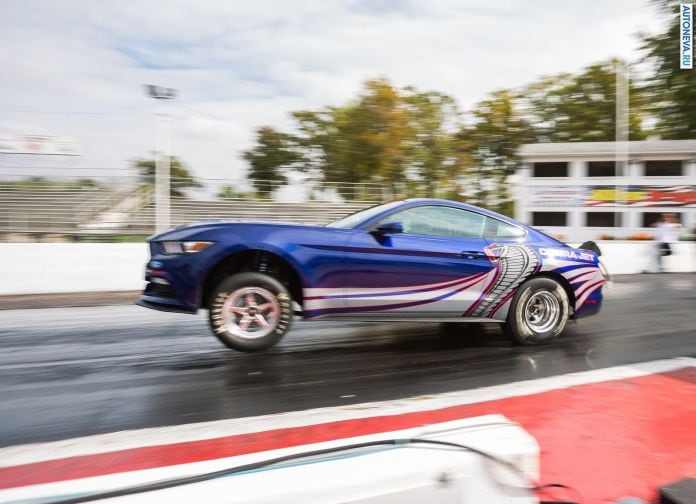 2016 Ford Mustang Cobra Jet - фотография 7 из 17