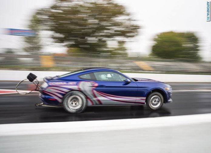 2016 Ford Mustang Cobra Jet - фотография 9 из 17