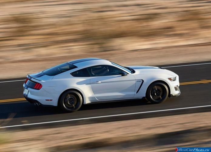 2016 Ford Mustang Shelby GT350 - фотография 10 из 34