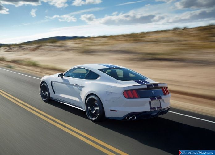 2016 Ford Mustang Shelby GT350 - фотография 15 из 34