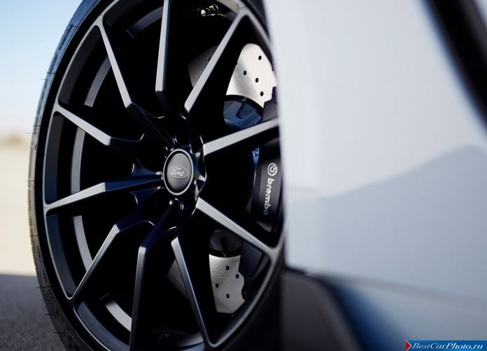 2016 Ford Mustang Shelby GT350 - фотография 28 из 34