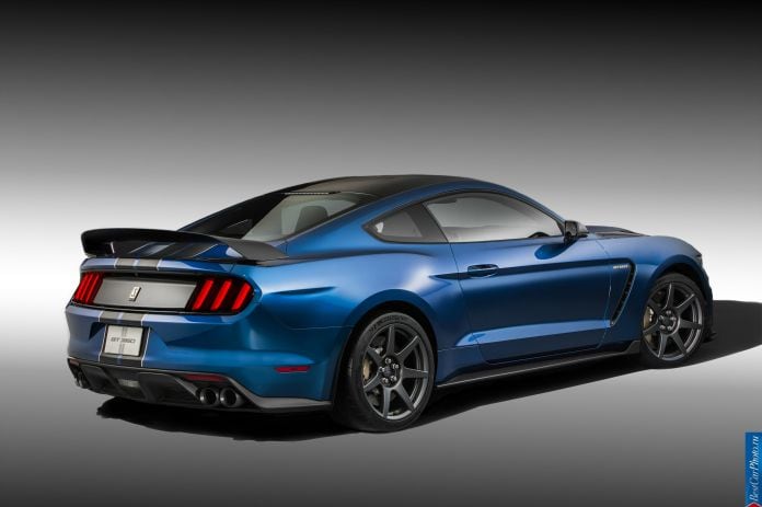 2016 Ford Mustang Shelby GT350R - фотография 2 из 10