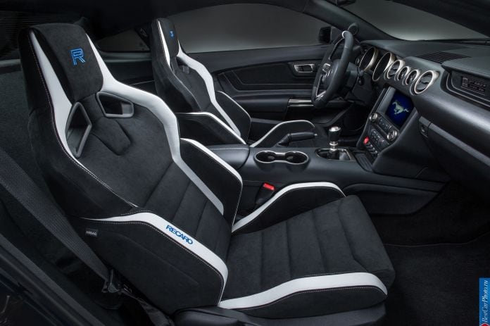 2016 Ford Mustang Shelby GT350R - фотография 6 из 10 2016 Ford Mustang Shelby GT350R - фотография 6 из 10