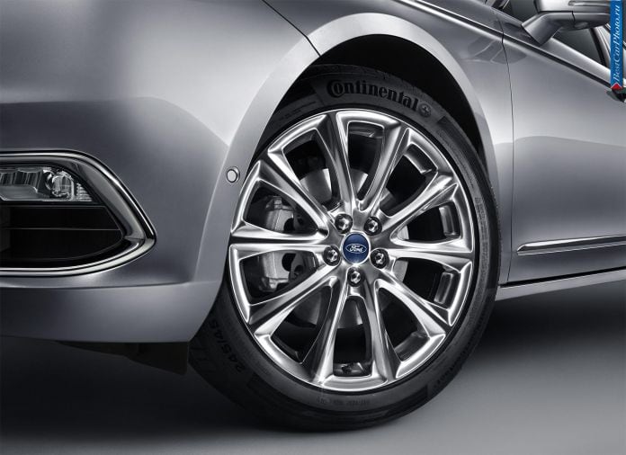 2016 Ford Taurus CN-Version - фотография 6 из 8