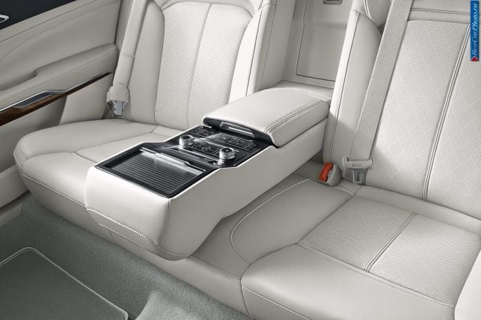 2016 Ford Taurus CN-Version - фотография 8 из 8