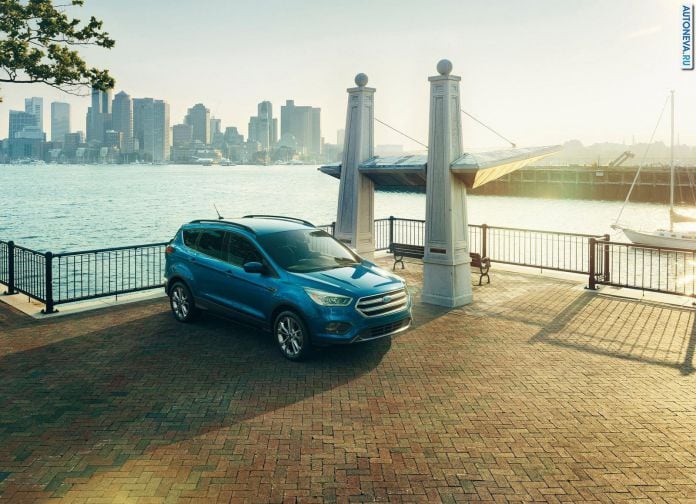 2017 Ford Escape - фотография 2 из 27