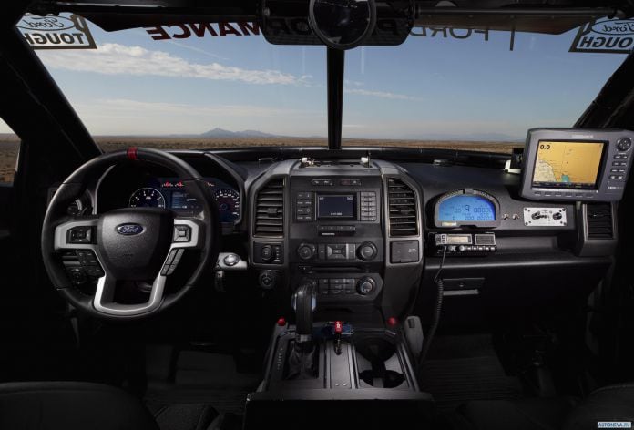 2017 Ford F-150 Raptor Race Truck - фотография 15 из 16
