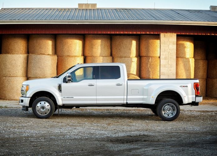 2017 Ford F Series Super Duty - фотография 26 из 90