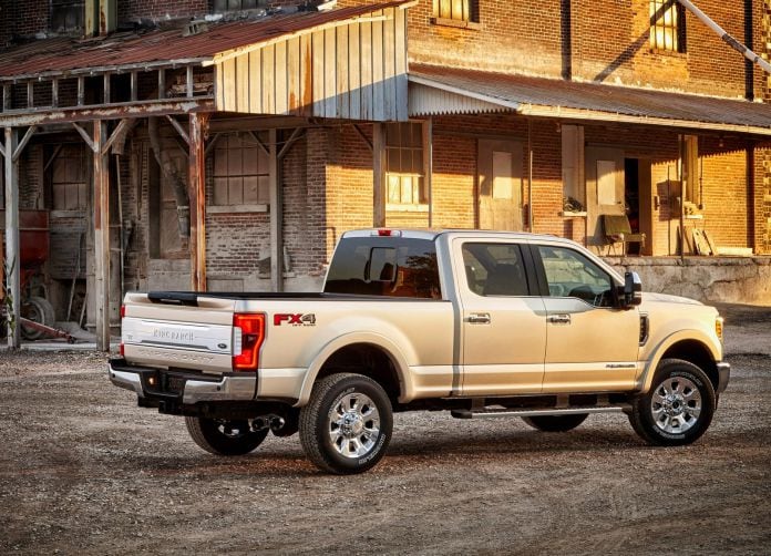 2017 Ford F Series Super Duty - фотография 29 из 90