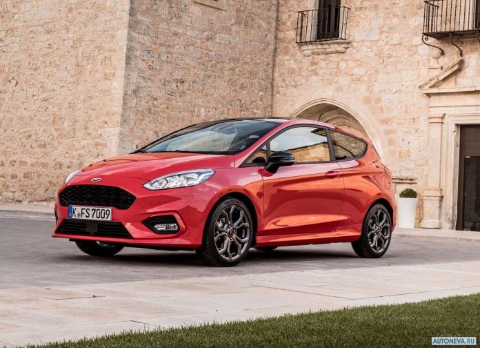 2017 Ford Fiesta - фотография 3 из 203