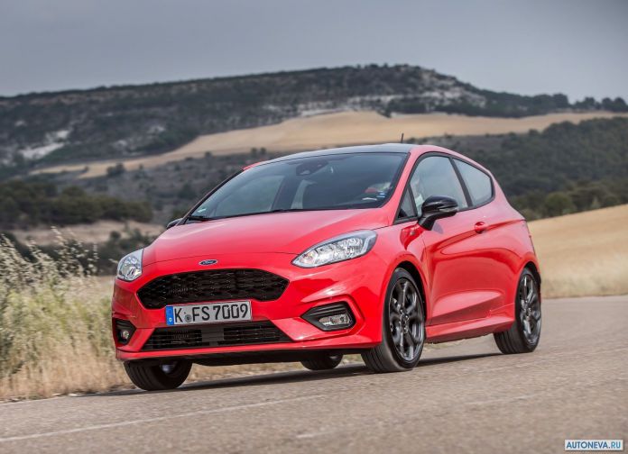 2017 Ford Fiesta - фотография 16 из 203
