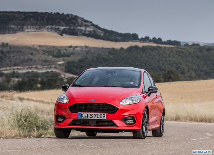 2017 Ford Fiesta - фотография 18 из 203