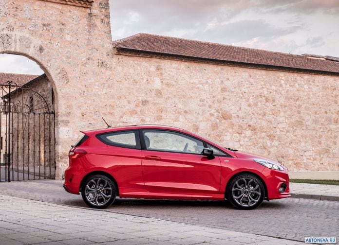 2017 Ford Fiesta - фотография 48 из 203