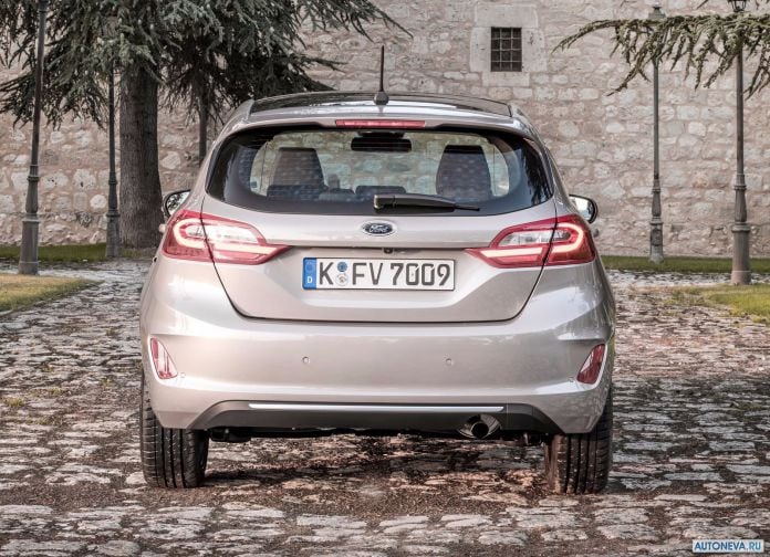 2017 Ford Fiesta - фотография 92 из 203
