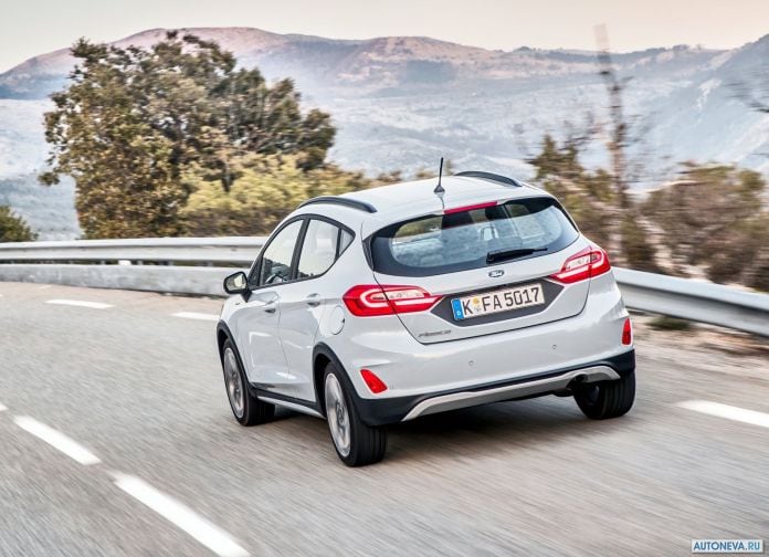 2017 Ford Fiesta Active - фотография 22 из 41