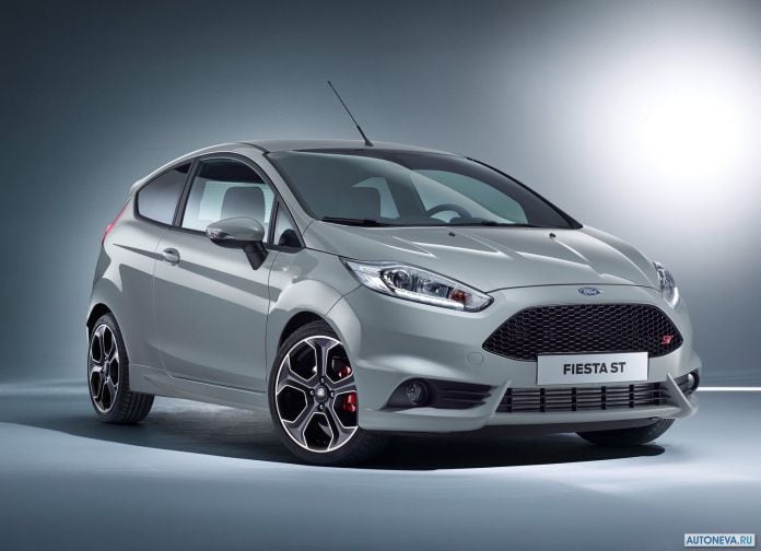 2017 Ford Fiesta ST200 - фотография 1 из 46