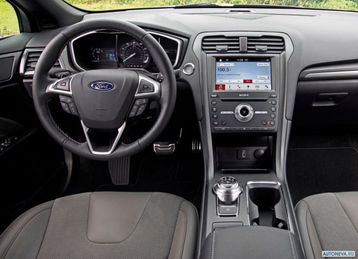 2017 Ford Fusion V6 Sport - фотография 45 из 54