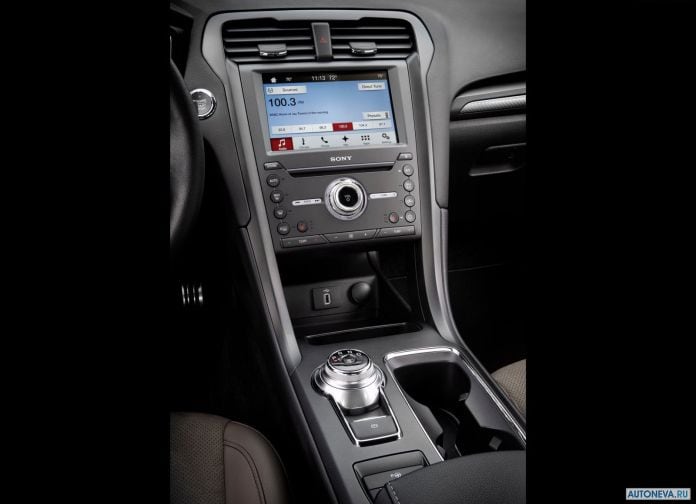 2017 Ford Fusion V6 Sport - фотография 52 из 54 2017 Ford Fusion V6 Sport - фотография 52 из 54