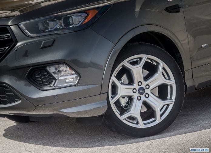 2017 Ford Kuga - фотография 167 из 176