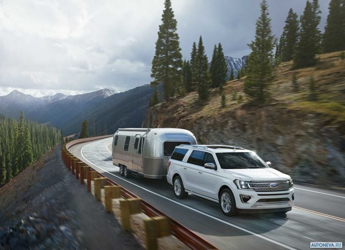 2018 Ford Expedition - фотография 3 из 19