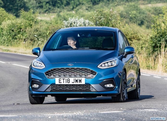 2018 Ford Fiesta ST - фотография 17 из 201
