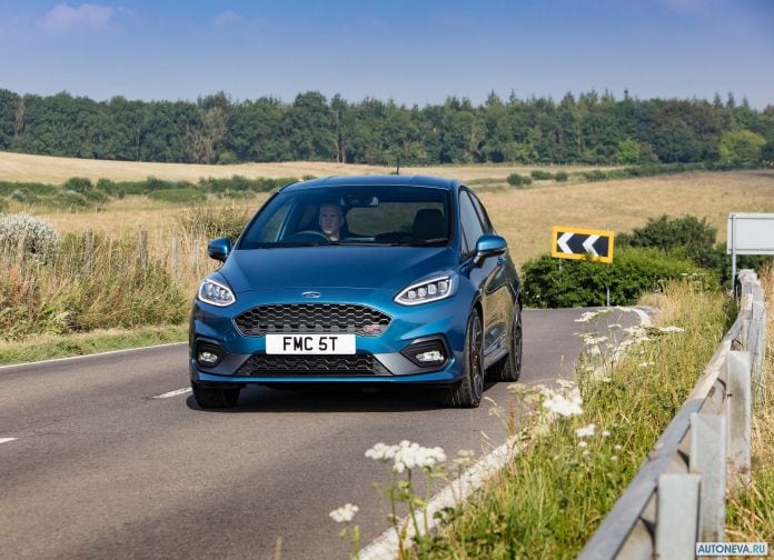2018 Ford Fiesta ST - фотография 22 из 201