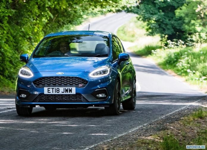 2018 Ford Fiesta ST - фотография 27 из 201 2018 Ford Fiesta ST - фотография 27 из 201