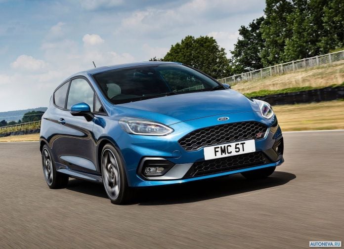 2018 Ford Fiesta ST - фотография 31 из 201 2018 Ford Fiesta ST - фотография 31 из 201