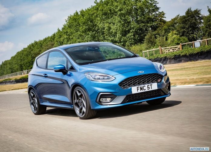2018 Ford Fiesta ST - фотография 32 из 201
