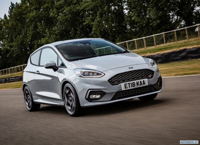 2018 Ford Fiesta ST - фотография 55 из 201