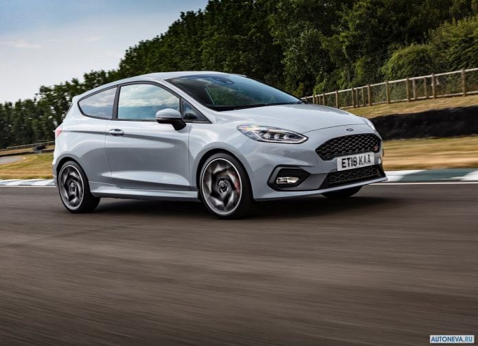 2018 Ford Fiesta ST - фотография 56 из 201