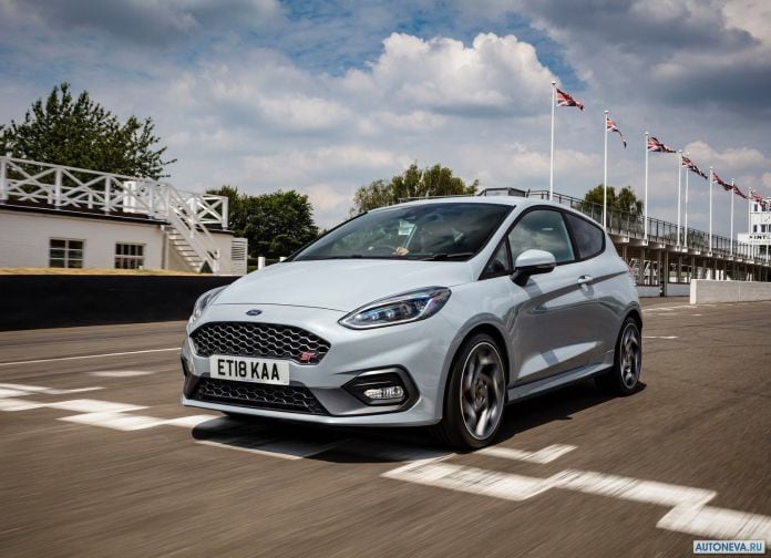 2018 Ford Fiesta ST - фотография 66 из 201 2018 Ford Fiesta ST - фотография 66 из 201