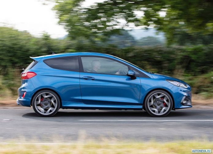 2018 Ford Fiesta ST - фотография 79 из 201