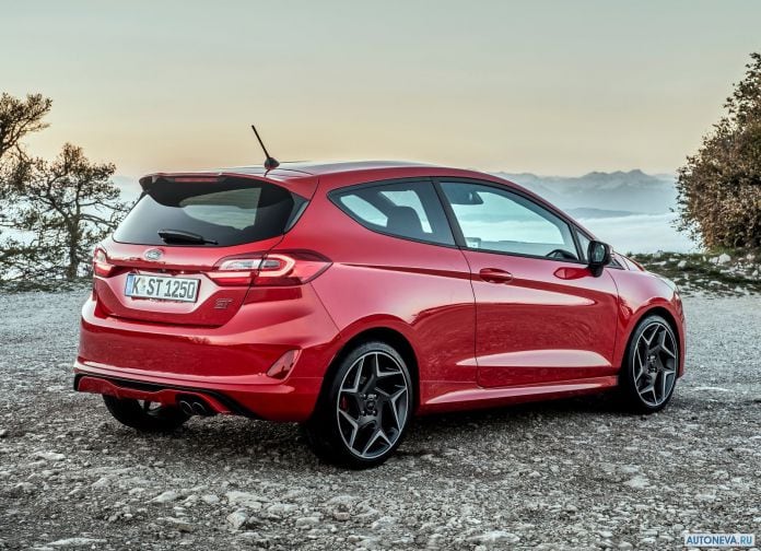 2018 Ford Fiesta ST - фотография 84 из 201